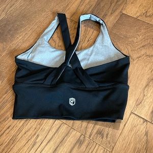 Size small born primitive sports bra. No inserts. GUC!